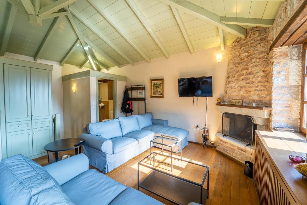 Maisonette Korfes-Κορφές-Μ Δύο Αυτόνομοι Όρoφοι Της Βίλας Κορφές Για Οικογένειες Και Μικρές Παρέες Karpenísion Zewnętrze zdjęcie