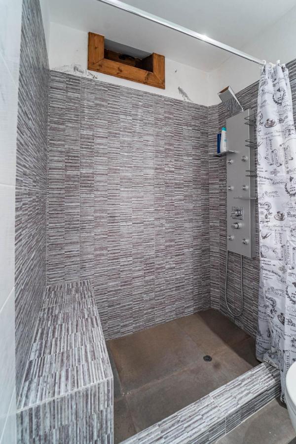 Maisonette Korfes-Κορφές-Μ Δύο Αυτόνομοι Όρoφοι Της Βίλας Κορφές Για Οικογένειες Και Μικρές Παρέες Karpenísion Zewnętrze zdjęcie