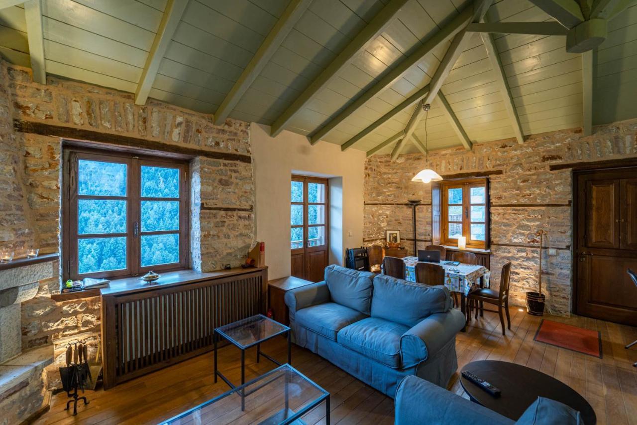 Maisonette Korfes-Κορφές-Μ Δύο Αυτόνομοι Όρoφοι Της Βίλας Κορφές Για Οικογένειες Και Μικρές Παρέες Karpenísion Zewnętrze zdjęcie